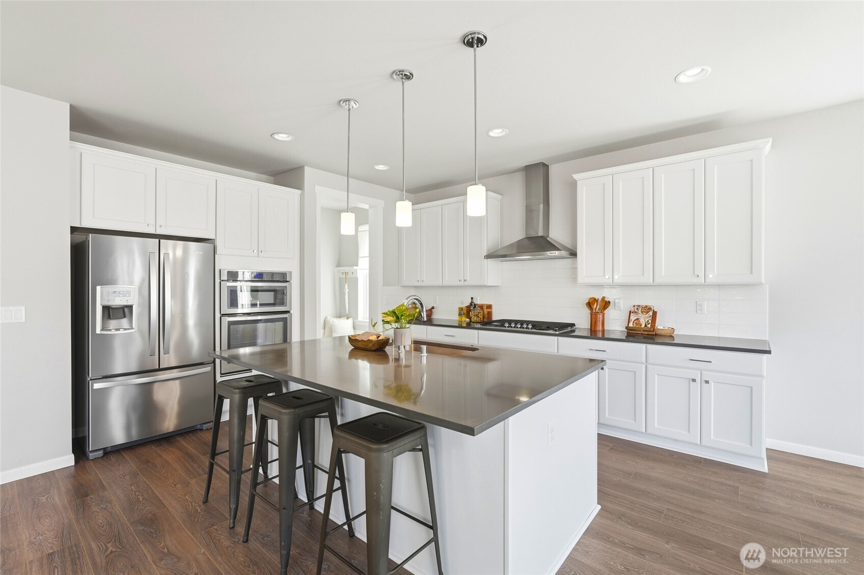 3853 Athena Court , Gig Harbor, WA 98332-5118