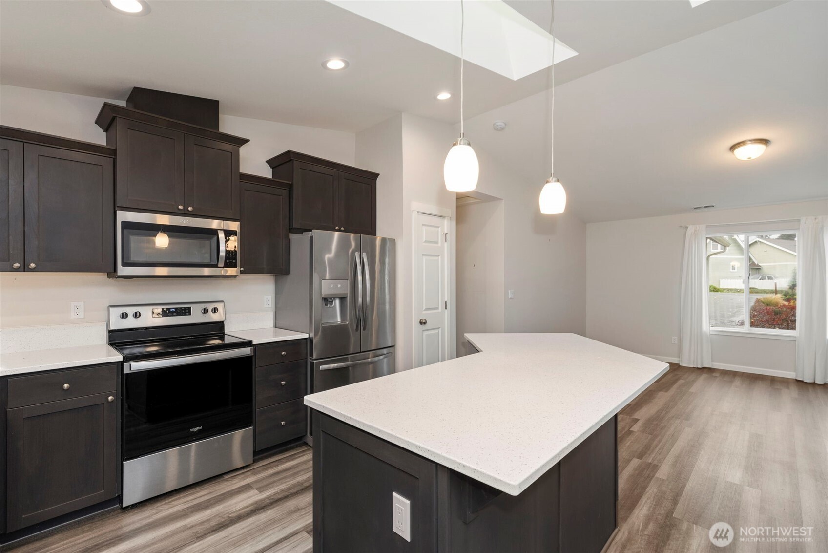 174 E Island View Avenue , Port Townsend, WA 98368