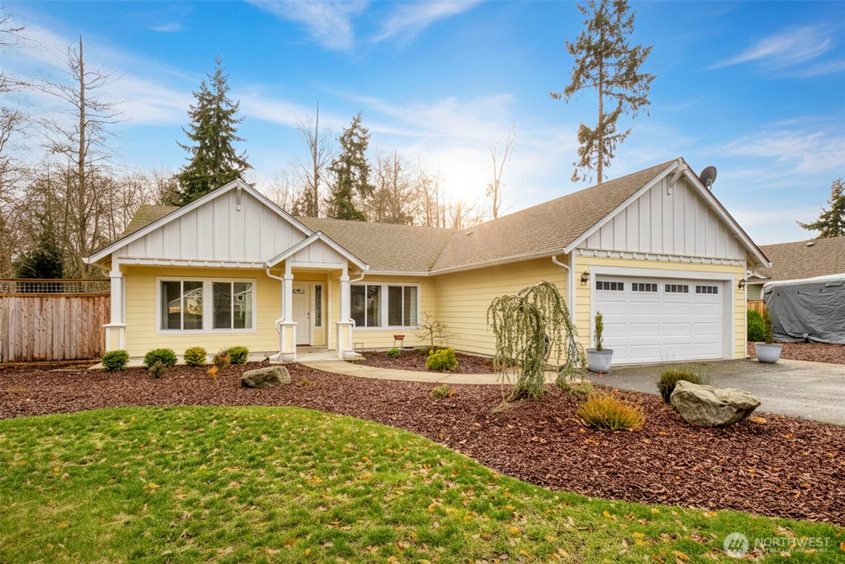 174 E Island View Avenue , Port Townsend, WA 98368