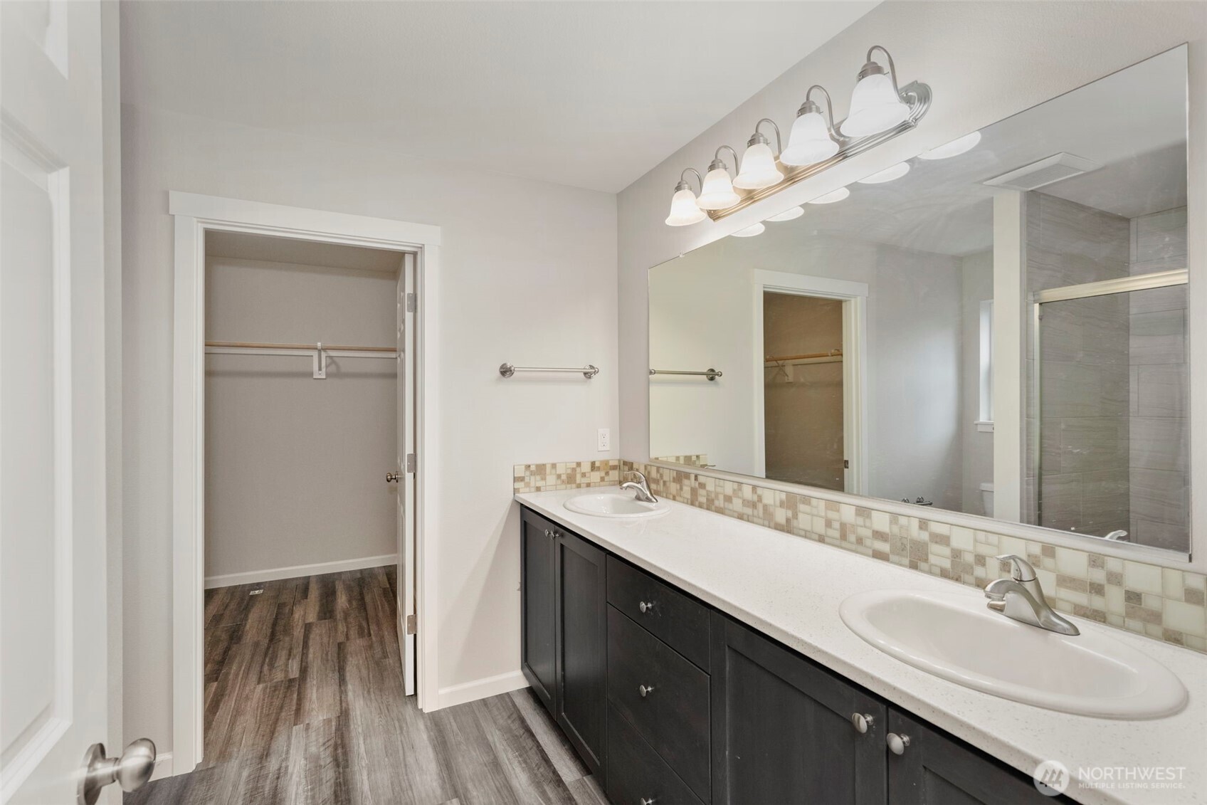 174 E Island View Avenue , Port Townsend, WA 98368