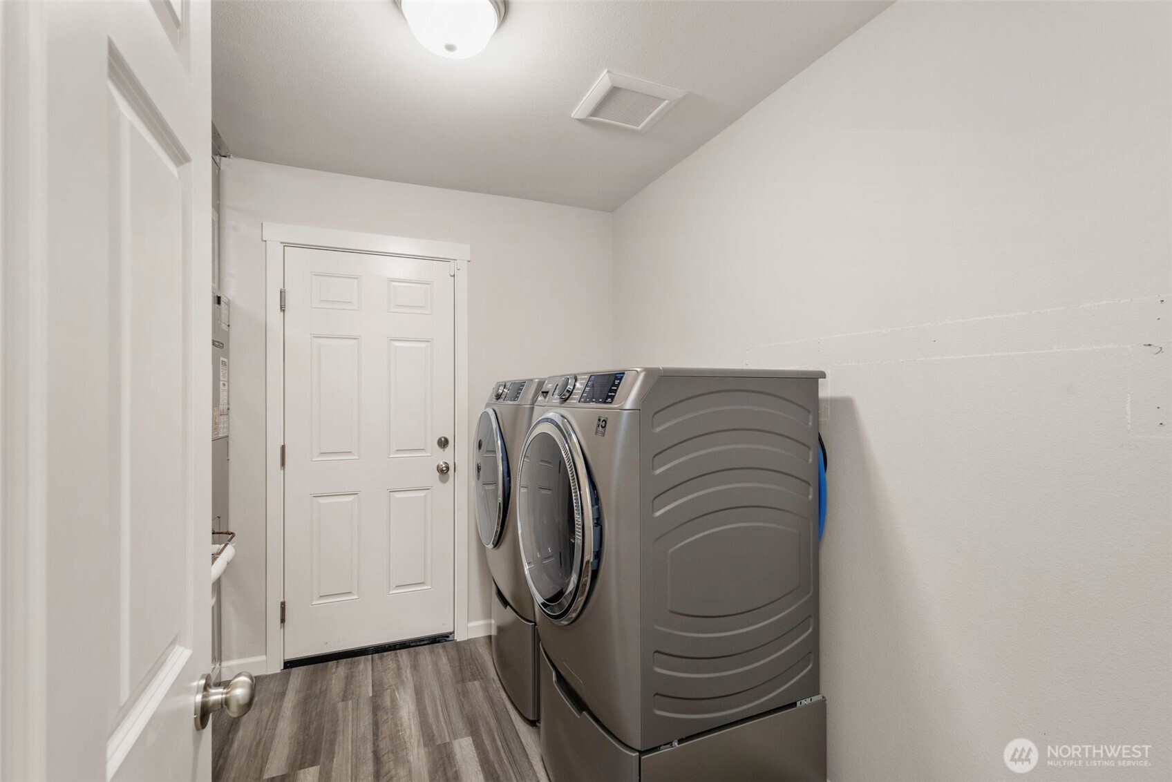 174 E Island View Avenue , Port Townsend, WA 98368