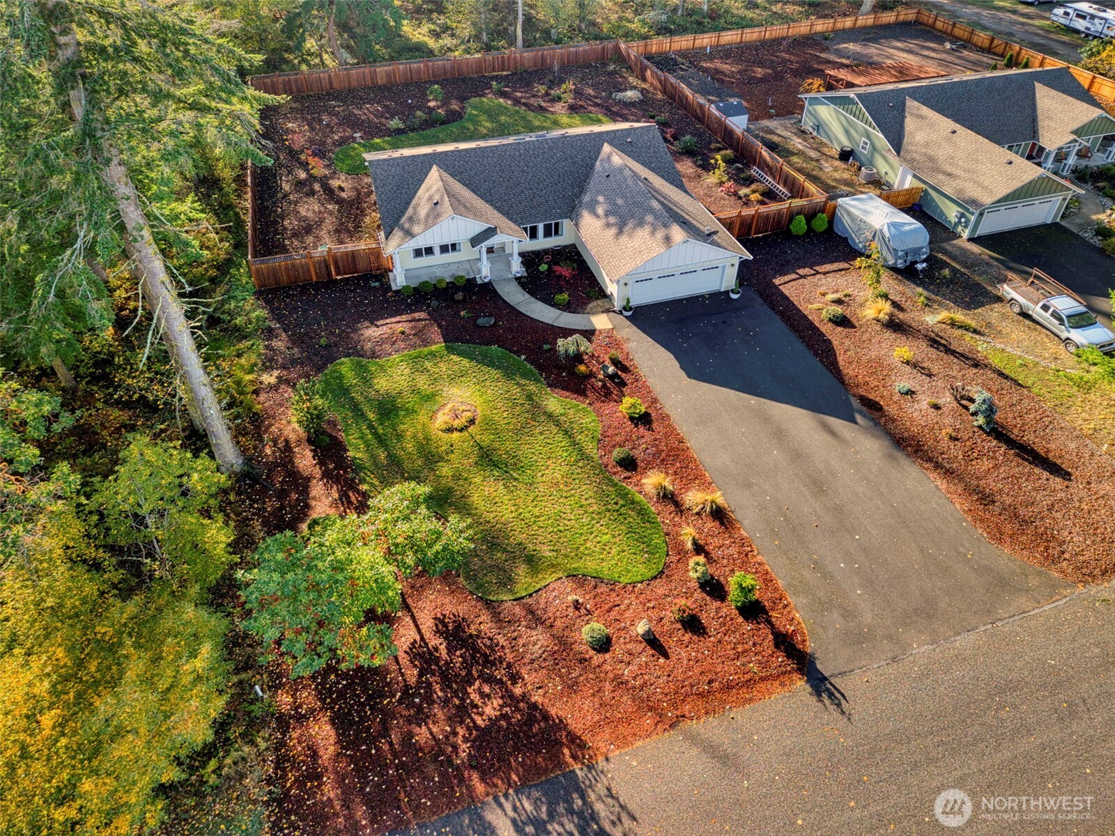 174 E Island View Avenue , Port Townsend, WA 98368