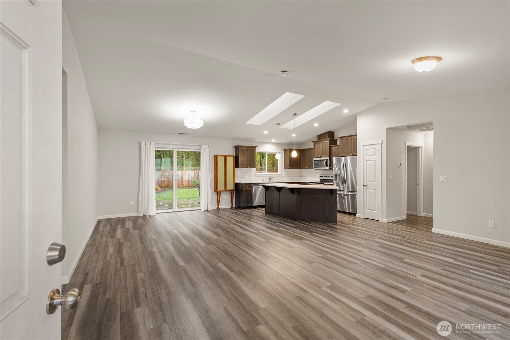 174 E Island View Avenue , Port Townsend, WA 98368