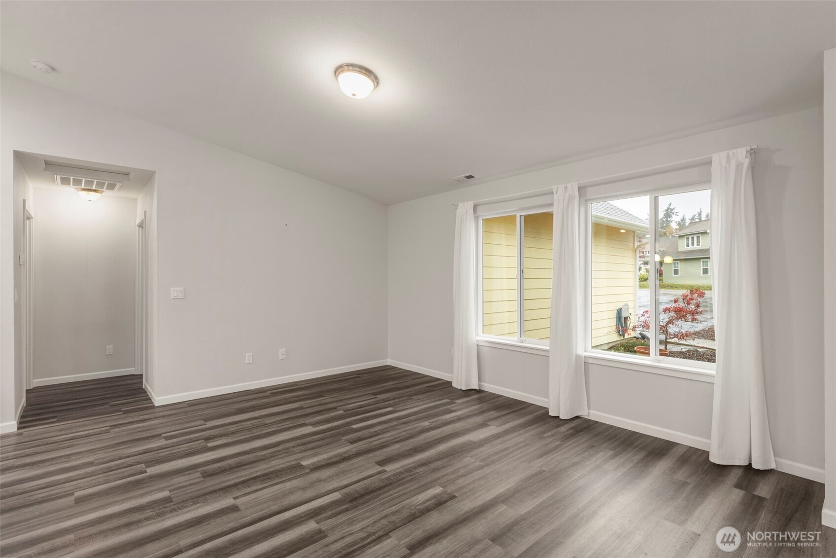 174 E Island View Avenue , Port Townsend, WA 98368