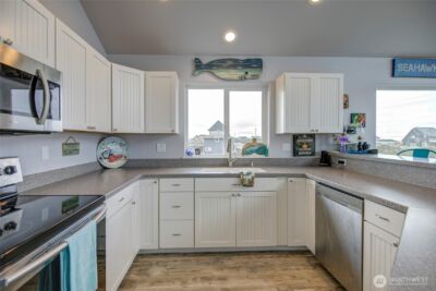 1120 Ocean Shores Boulevard SW, Ocean Shores, WA 98569 - Photo 14