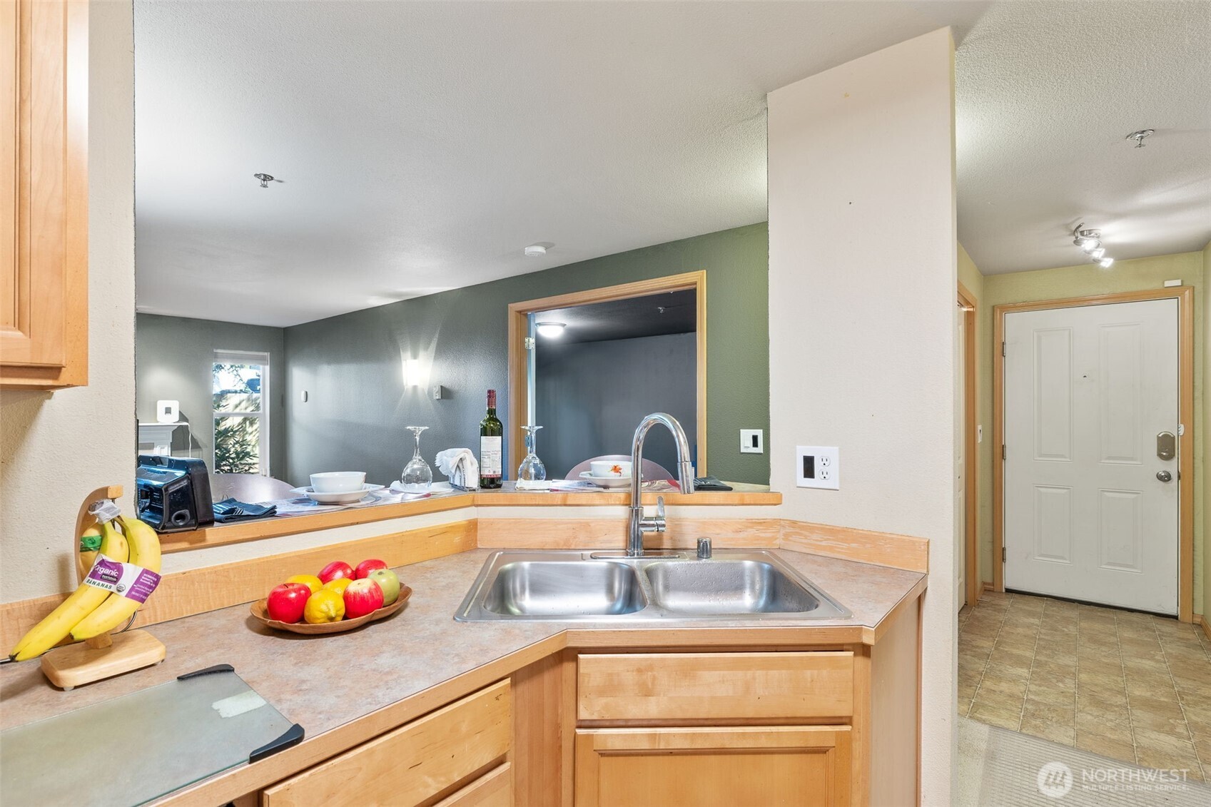 11527 Highway 99 #B103, Everett, WA 98204