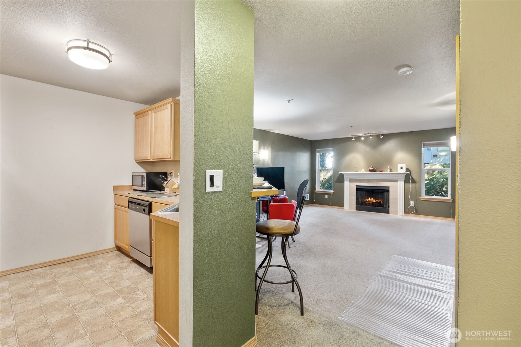 11527 Highway 99 #B103, Everett, WA 98204