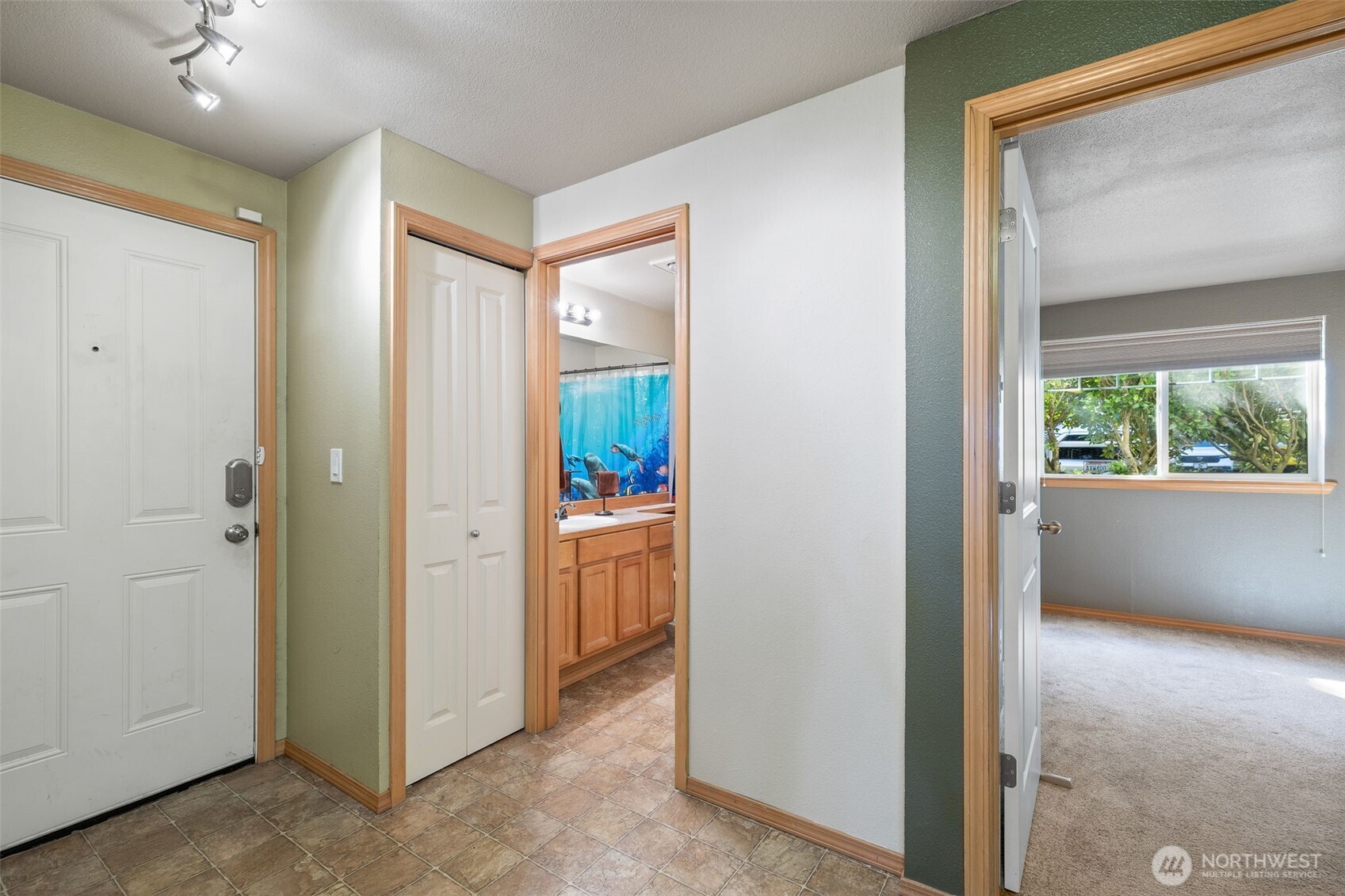 11527 Highway 99 #B103, Everett, WA 98204