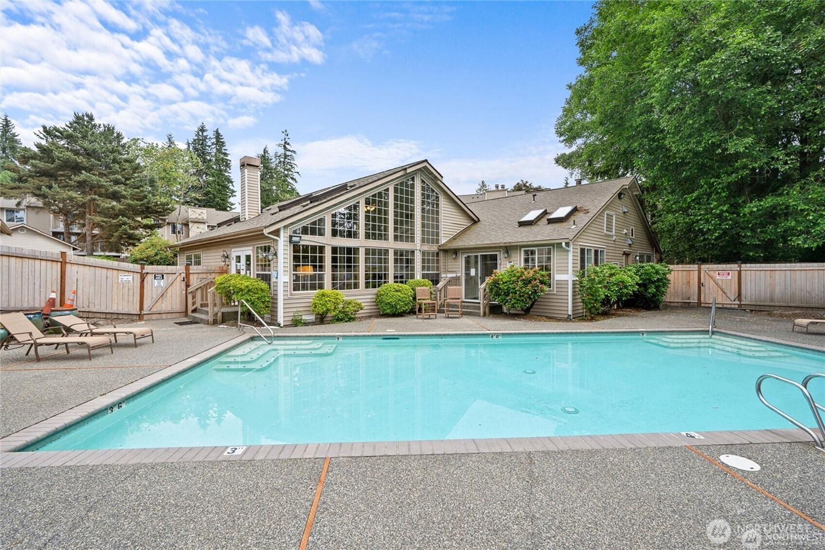 11527 Highway 99 #B103, Everett, WA 98204