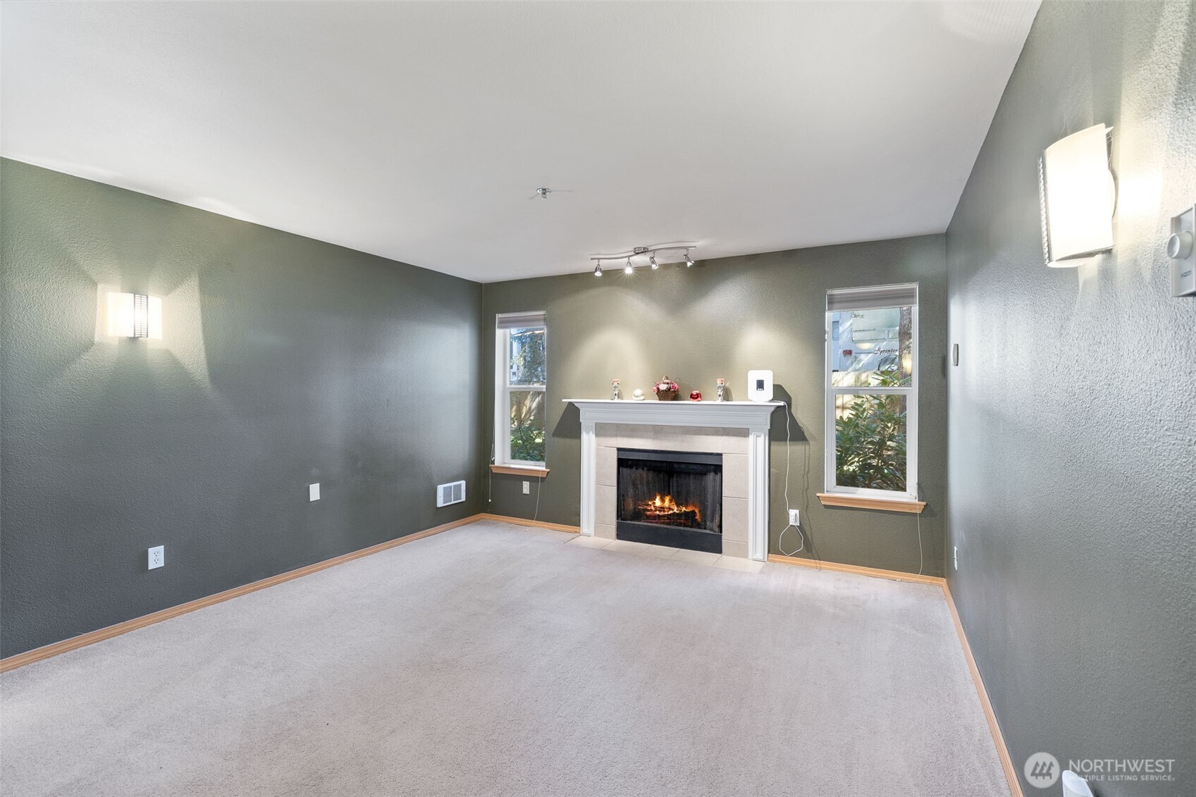 11527 Highway 99 #B103, Everett, WA 98204