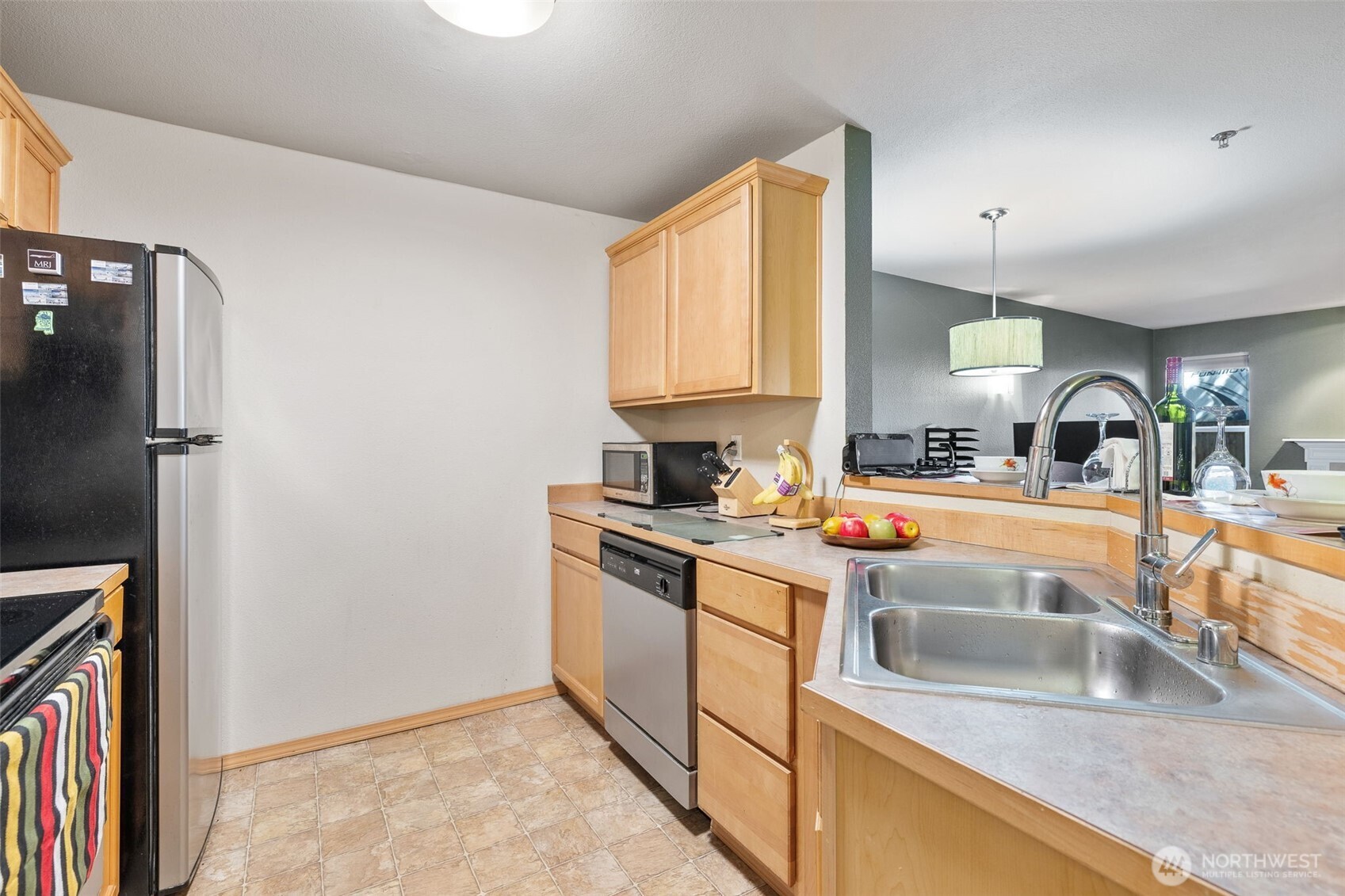 11527 Highway 99 #B103, Everett, WA 98204