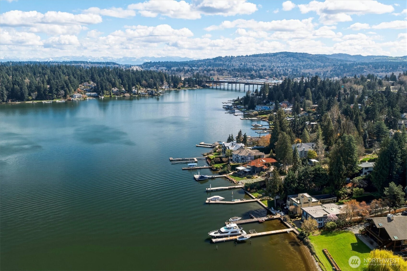 9204 SE 33rd Place , Mercer Island, WA 98040
