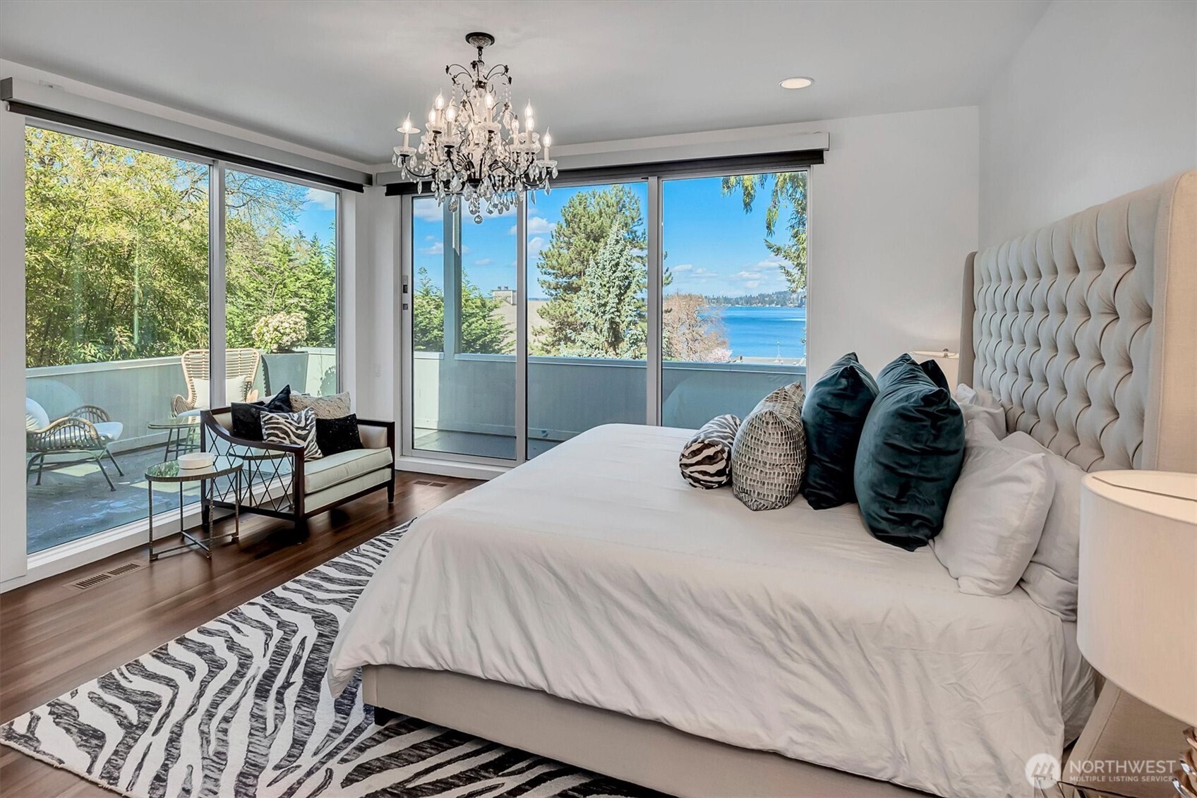 9204 SE 33rd Place , Mercer Island, WA 98040