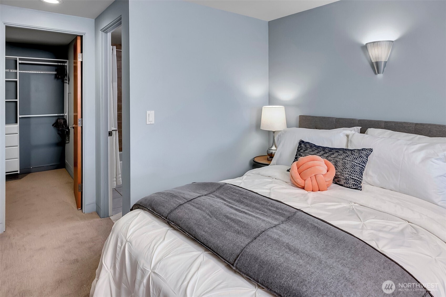 9204 SE 33rd Place , Mercer Island, WA 98040