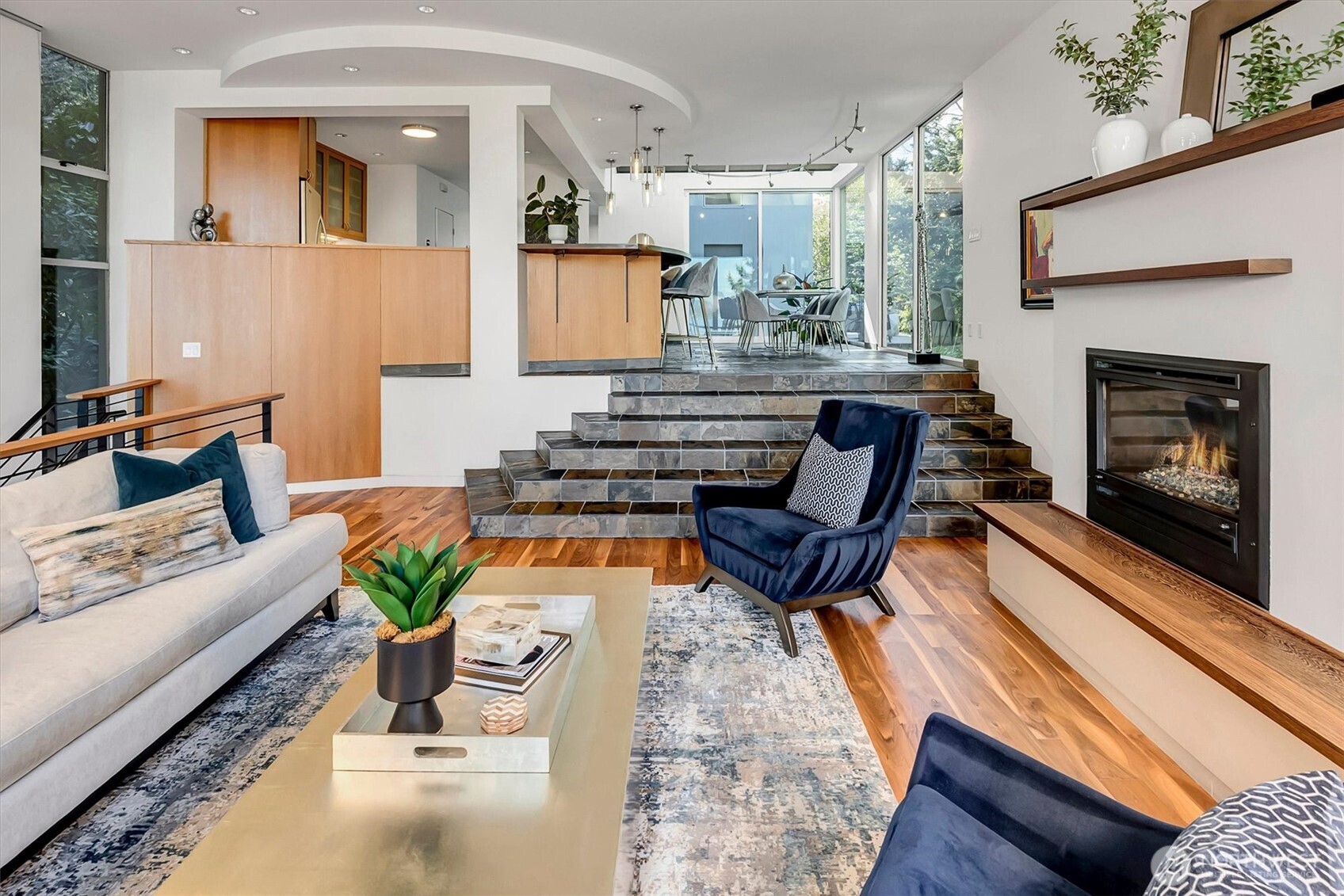 9204 SE 33rd Place , Mercer Island, WA 98040