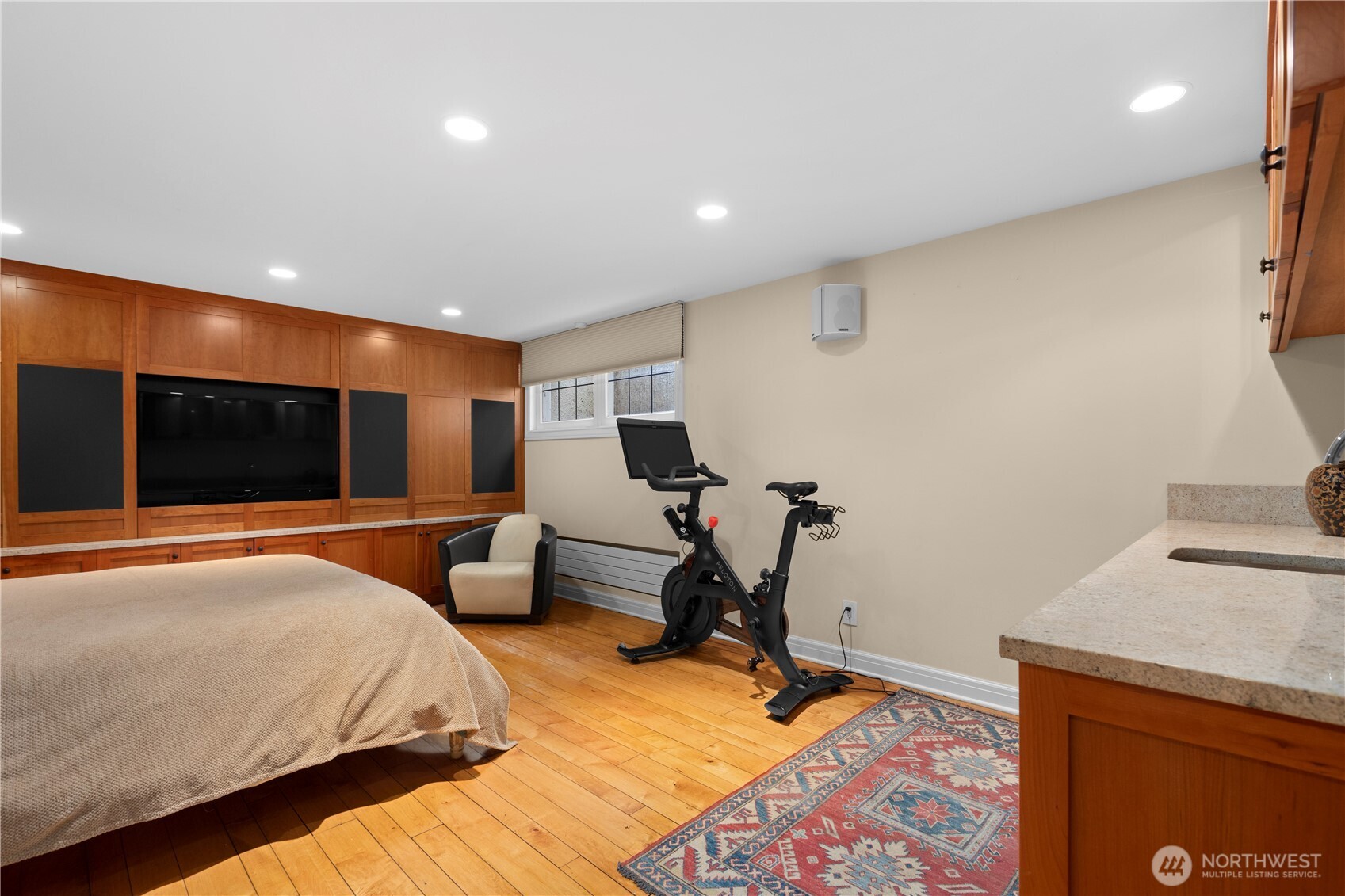 180 Lake Washington Boulevard E, Seattle, WA 98112