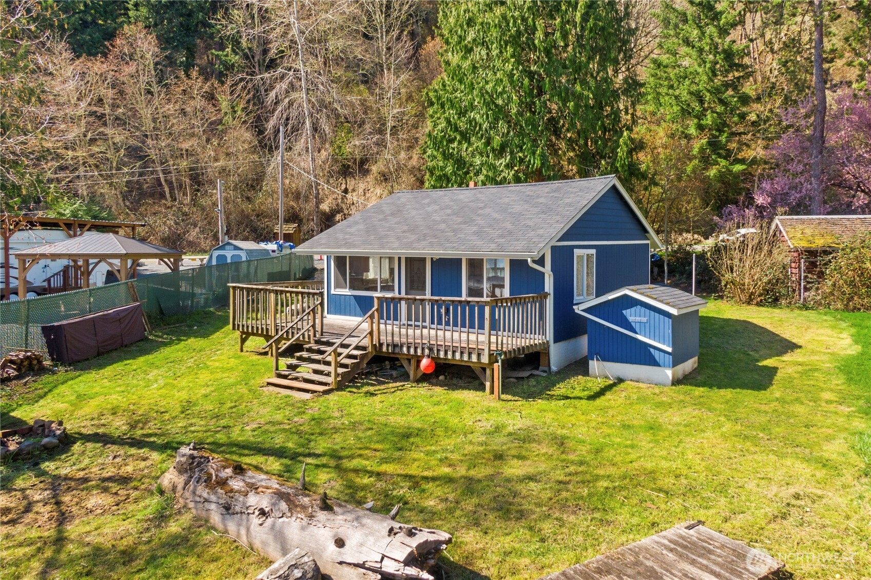 39201 Orville Road E, Eatonville, WA 98328