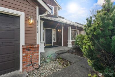 13617 68th Avenue Ct E, Puyallup, WA 98373 - Photo 2