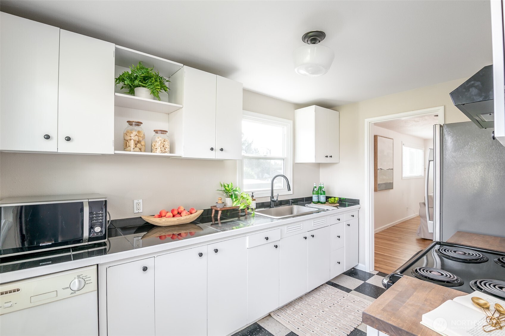 4909 N 30th Street , Tacoma, WA 98407