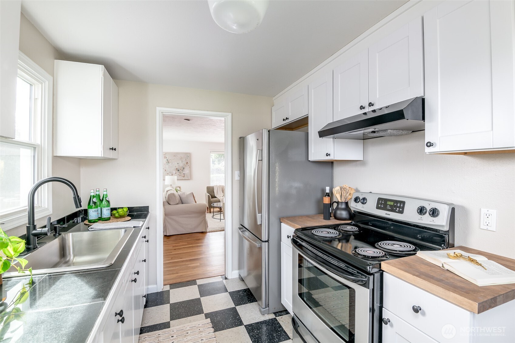 4909 N 30th Street , Tacoma, WA 98407