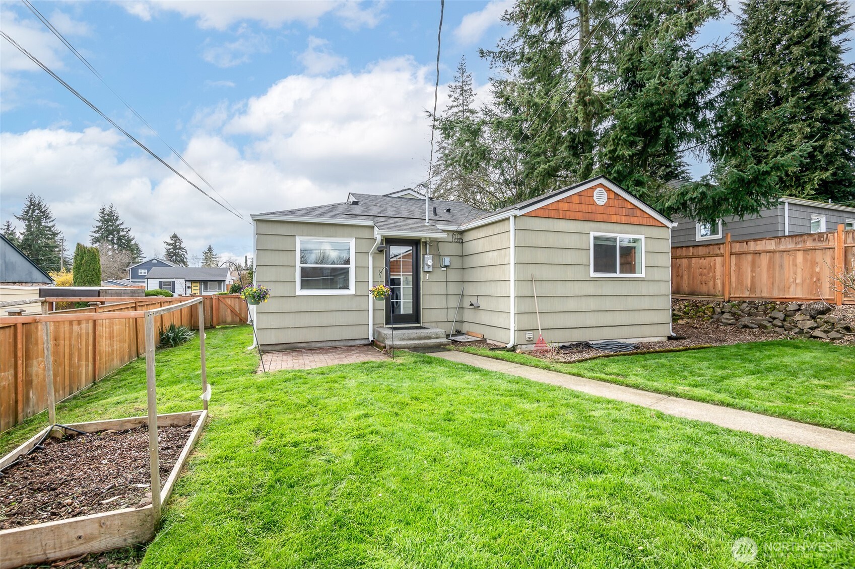 4909 N 30th Street , Tacoma, WA 98407