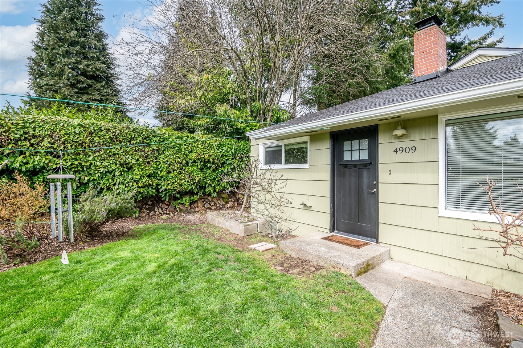 4909 N 30th Street , Tacoma, WA 98407