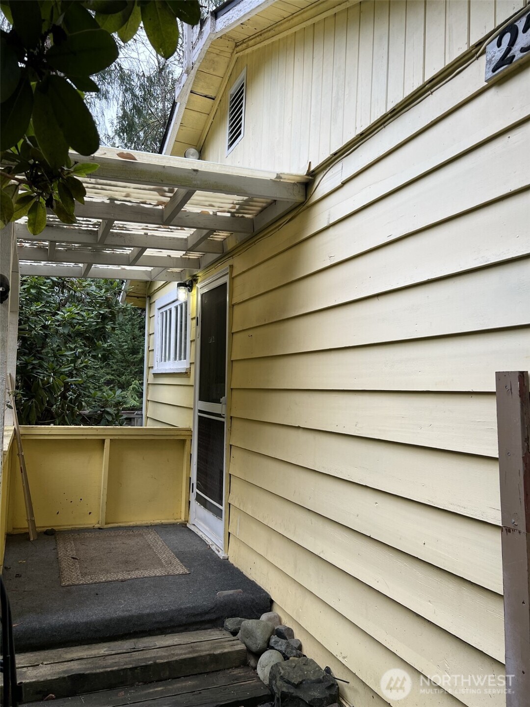 2528 Westwind Drive NW, Olympia, WA 98502