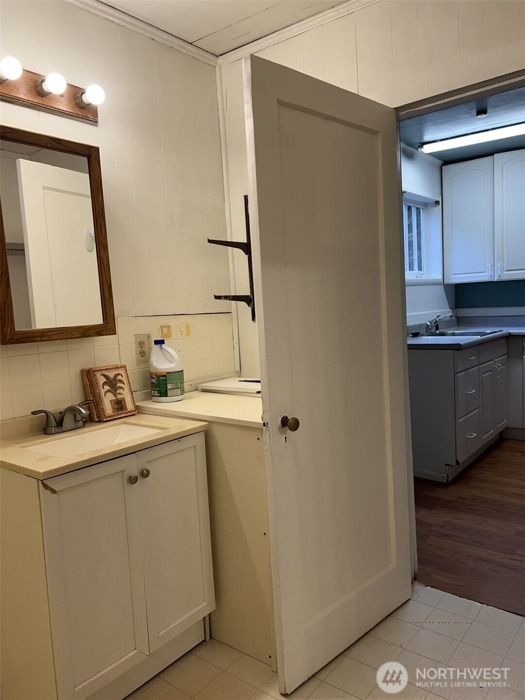 2528 Westwind Drive NW, Olympia, WA 98502