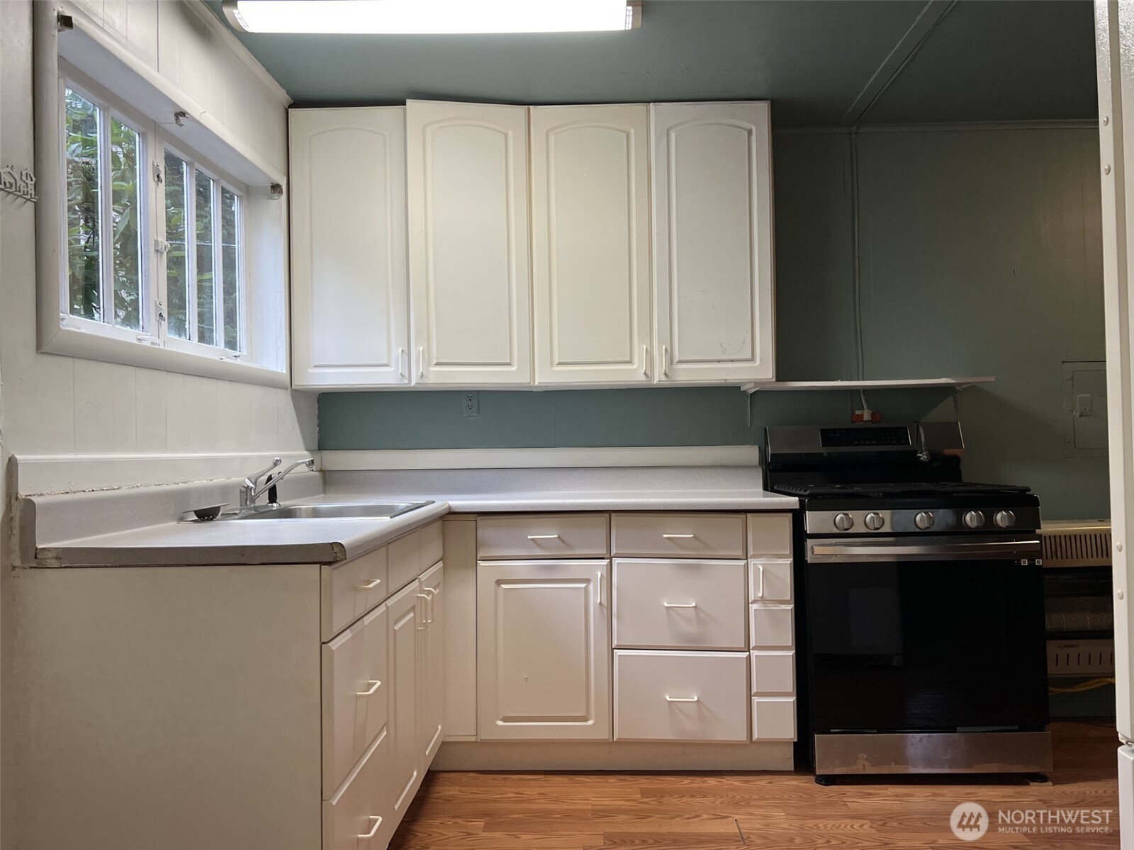 2528 Westwind Drive NW, Olympia, WA 98502