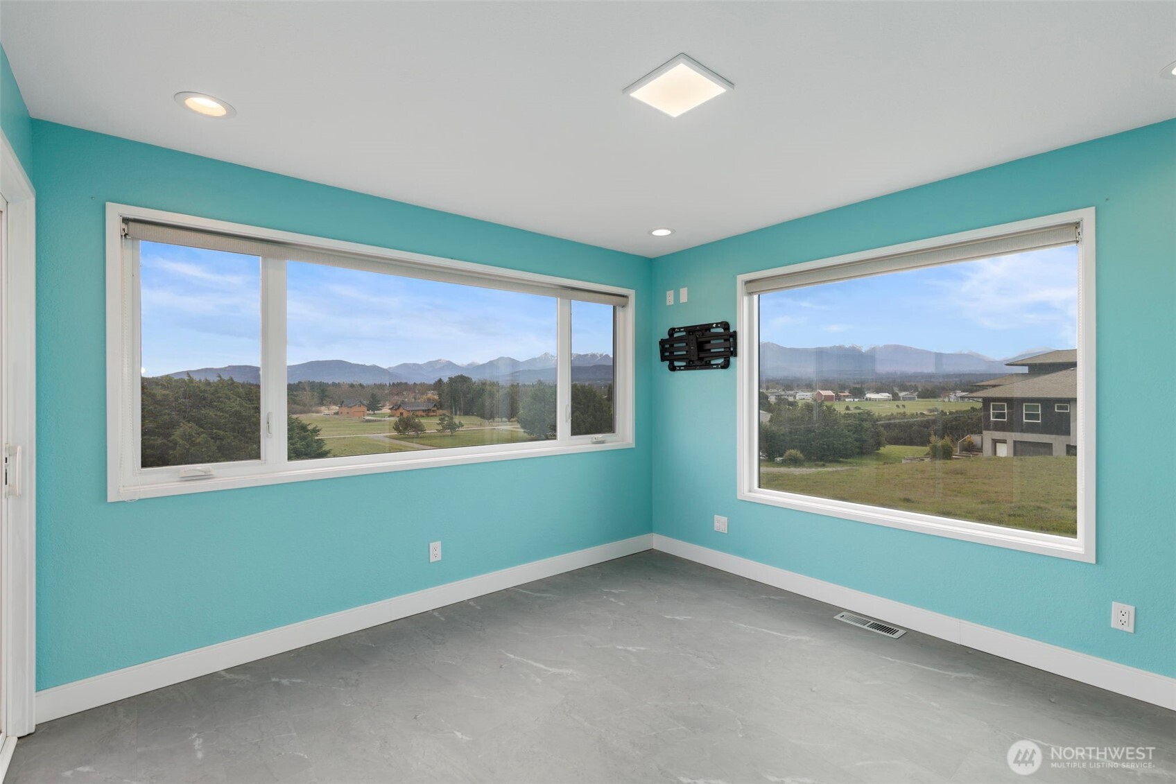 311 Tyler View Place , Sequim, WA 98382