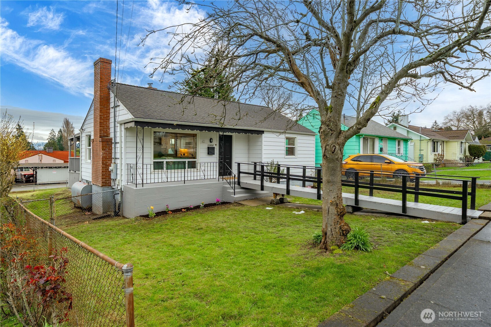 13856 37th Avenue S, Tukwila, WA 98168-4012