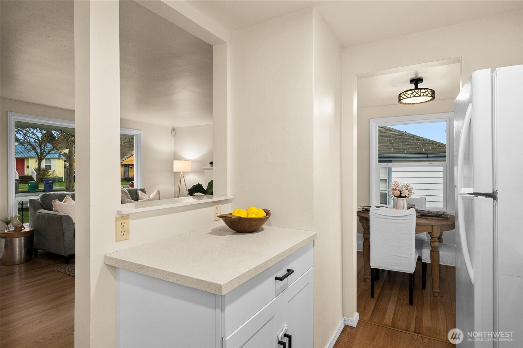 13856 37th Avenue S, Tukwila, WA 98168-4012