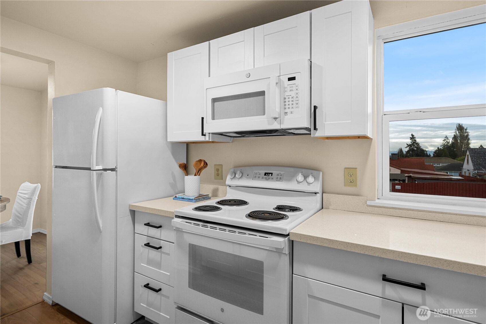 13856 37th Avenue S, Tukwila, WA 98168-4012