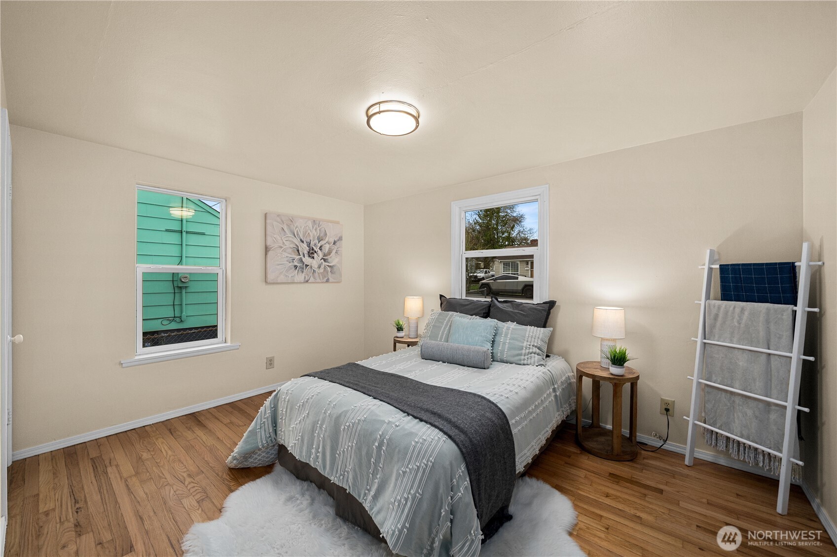 13856 37th Avenue S, Tukwila, WA 98168-4012