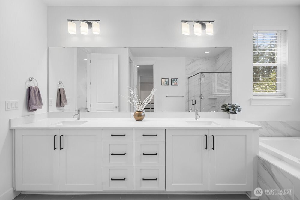 5820 155th Street SW, Edmonds, WA 98026