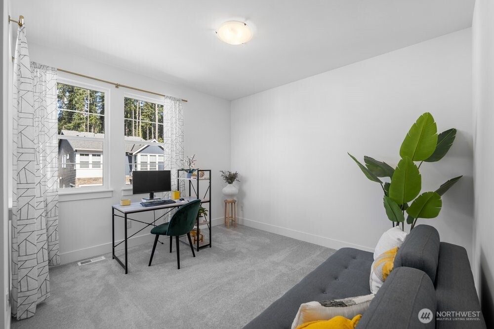 5820 155th Street SW, Edmonds, WA 98026