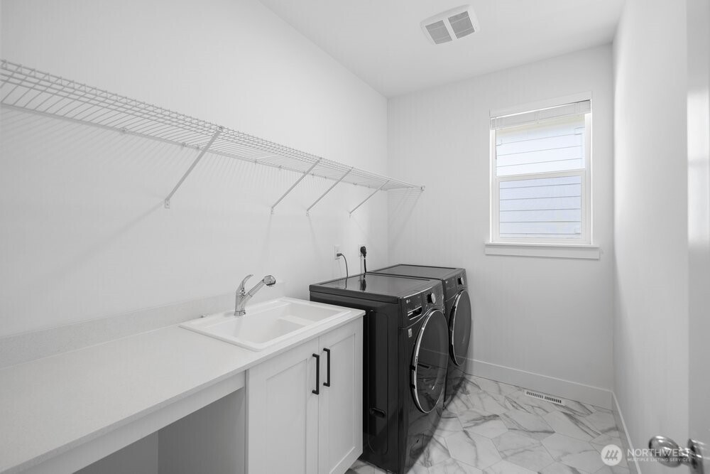 5820 155th Street SW, Edmonds, WA 98026