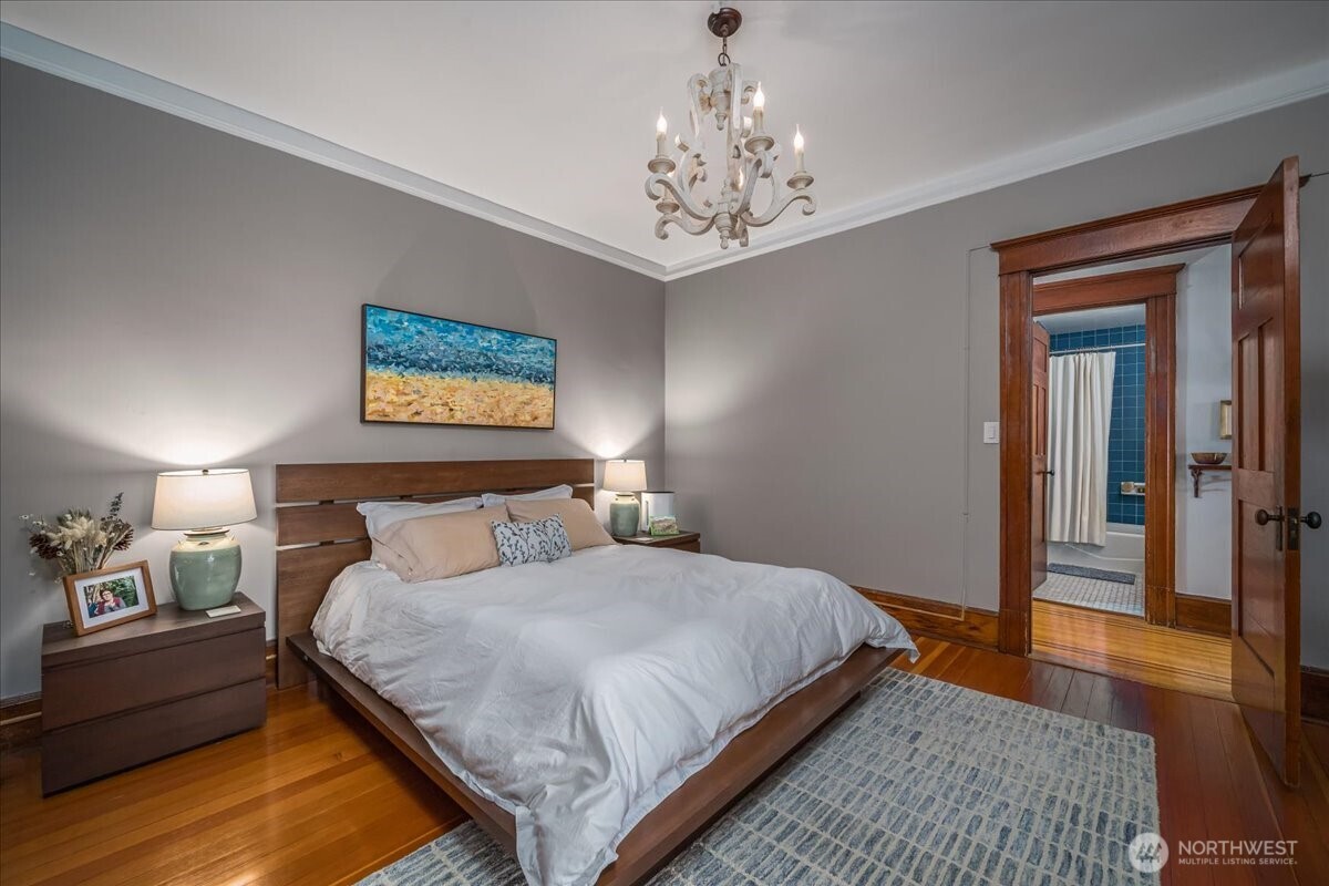 626 13th Avenue E #O, Seattle, WA 98102