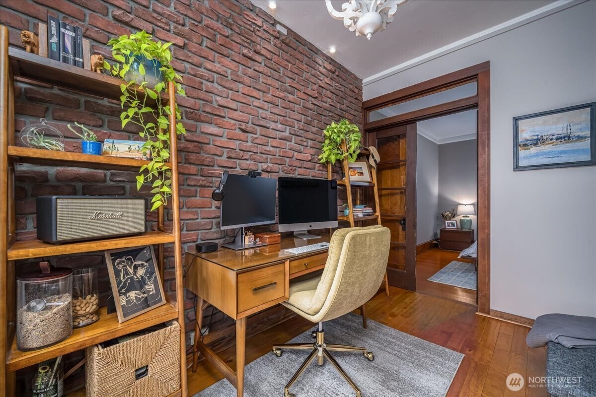 626 13th Avenue E #O, Seattle, WA 98102