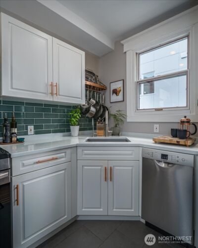 626 13th Avenue E #O, Seattle, WA 98102 - Photo 8