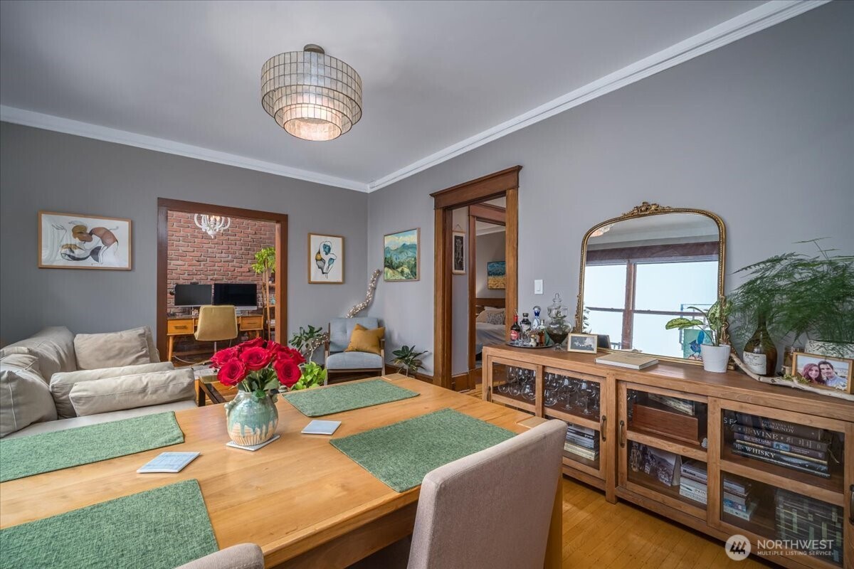 626 13th Avenue E #O, Seattle, WA 98102