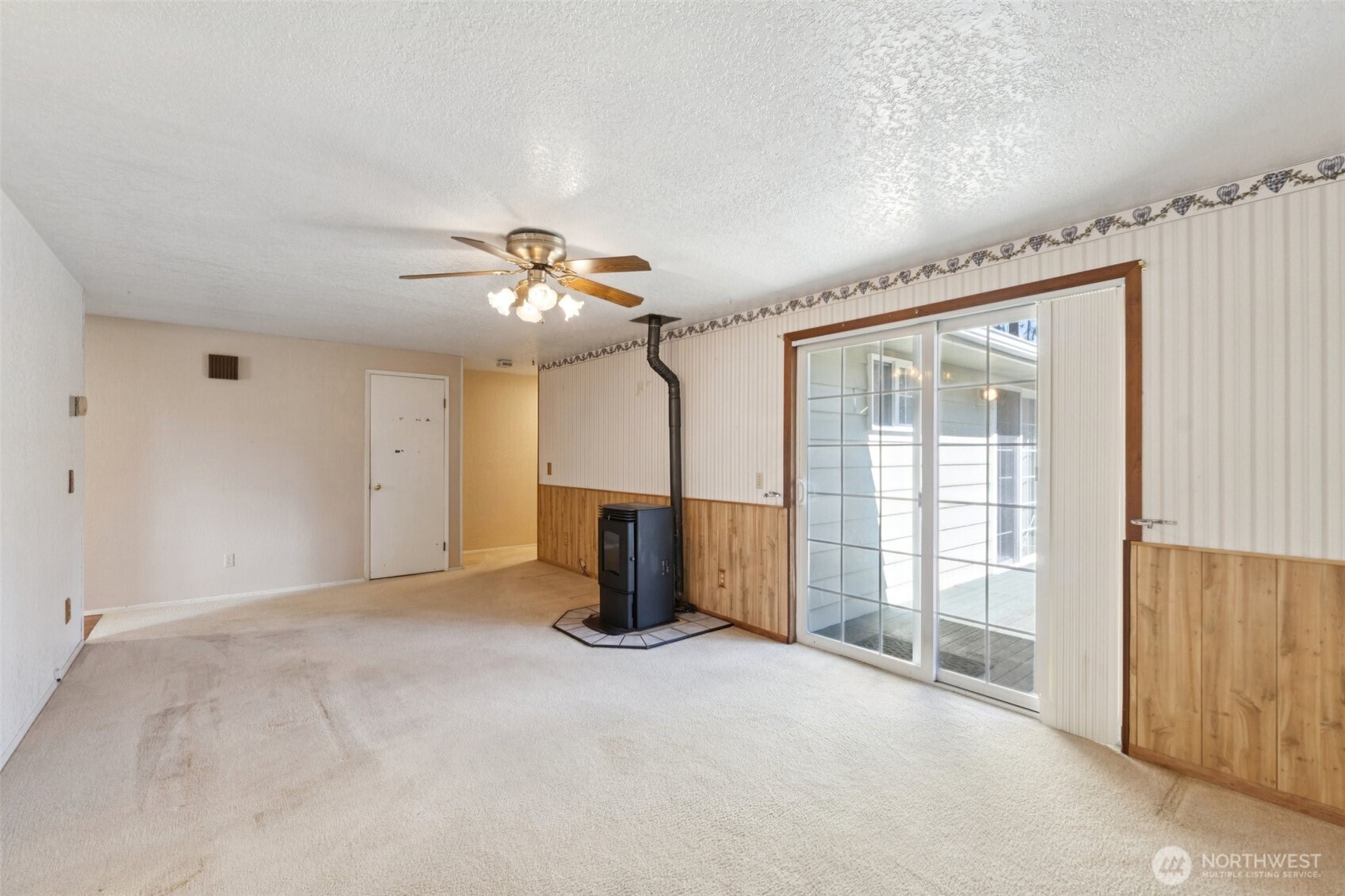 1206 Independence Court , Oak Harbor, WA 98277