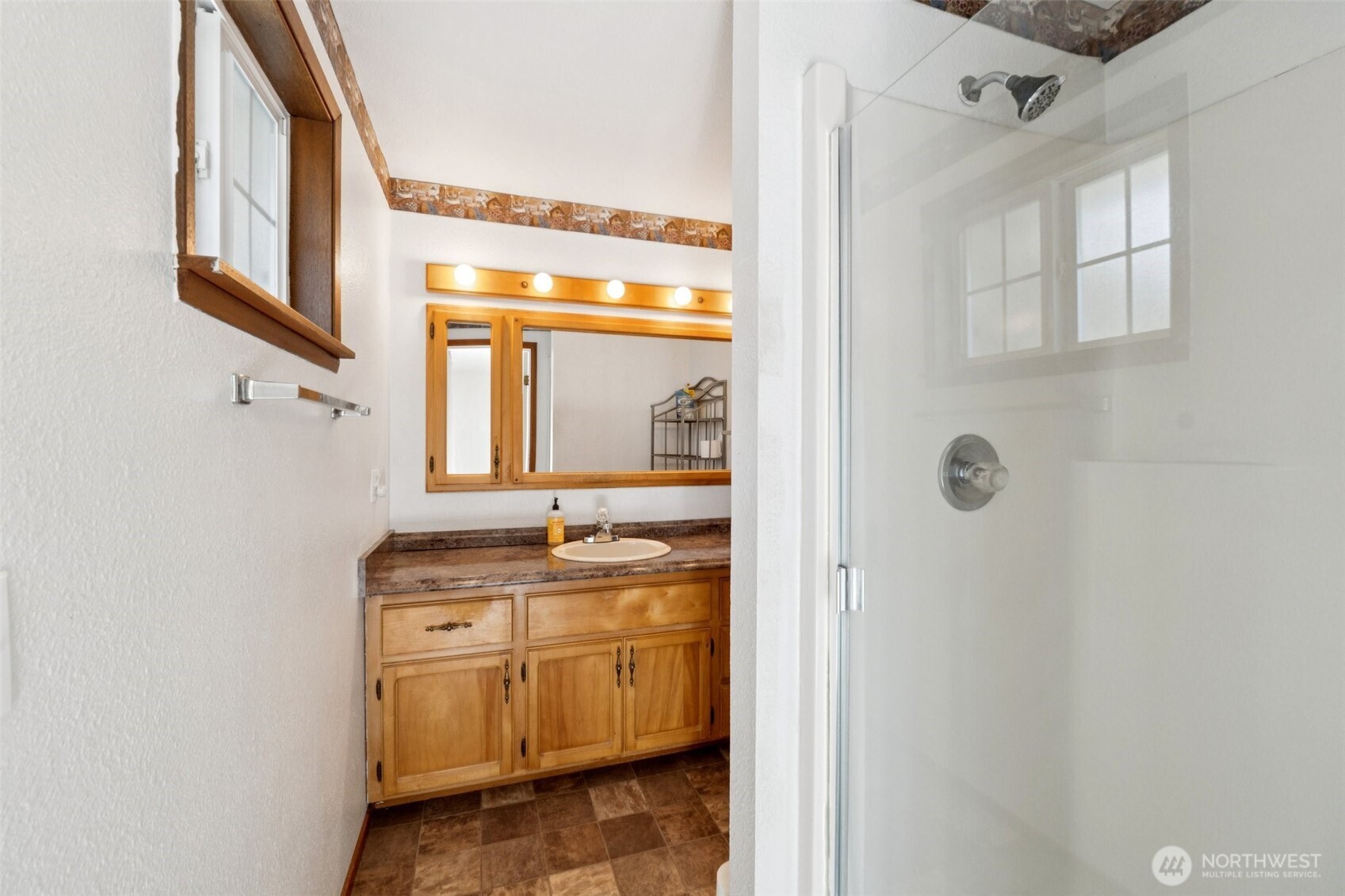 1206 Independence Court , Oak Harbor, WA 98277