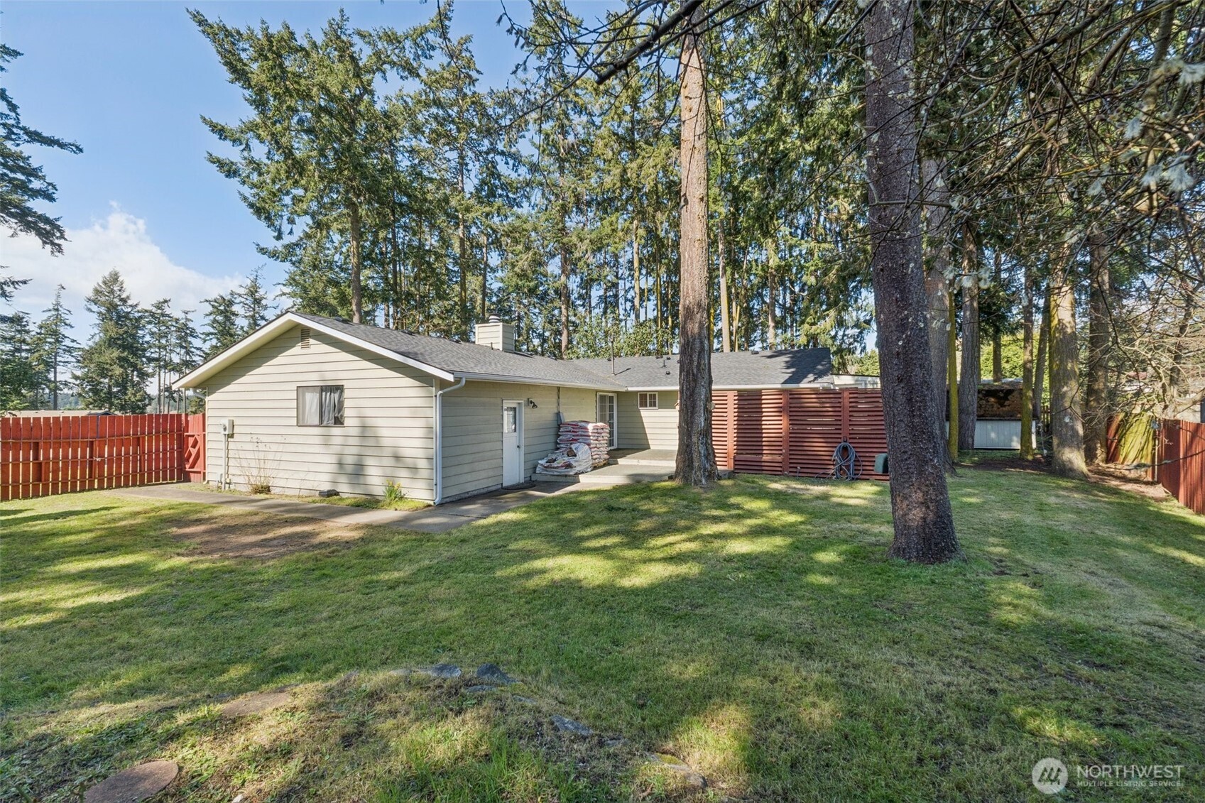 1206 Independence Court , Oak Harbor, WA 98277