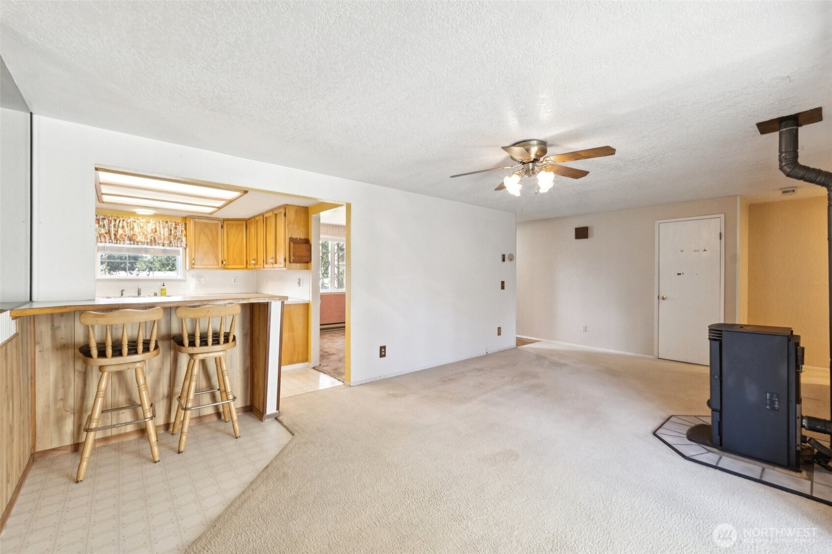 1206 Independence Court , Oak Harbor, WA 98277