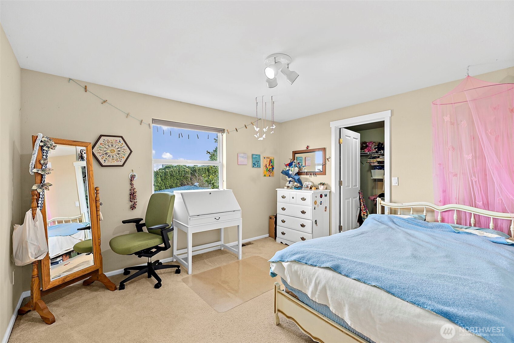 7606 19th Street W, Tacoma, WA 98466