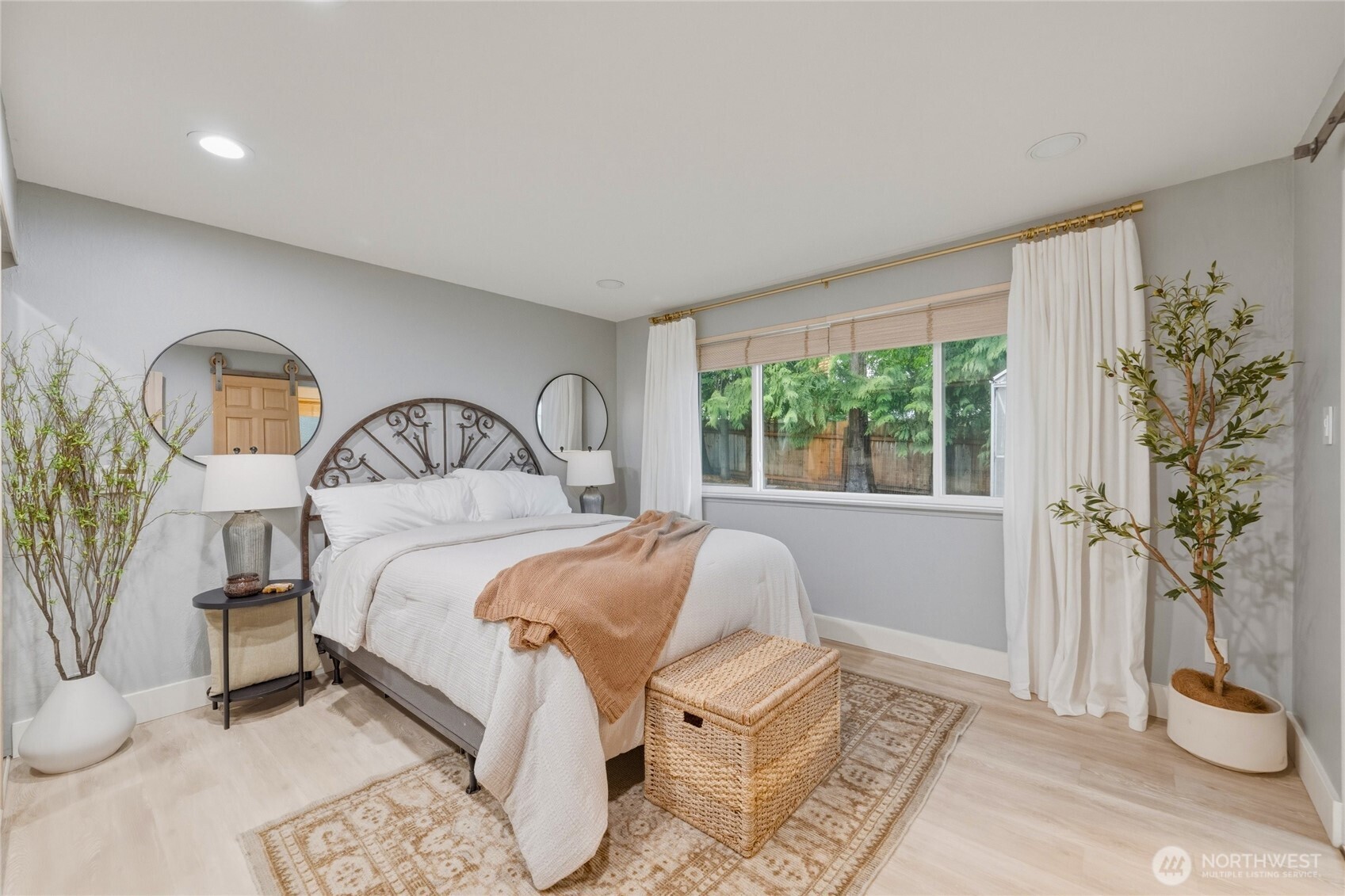 2823 182nd Avenue NE, Redmond, WA 98052