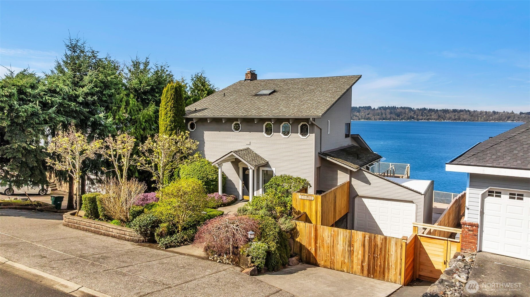 10200 Marine View Drive , Mukilteo, WA 98275