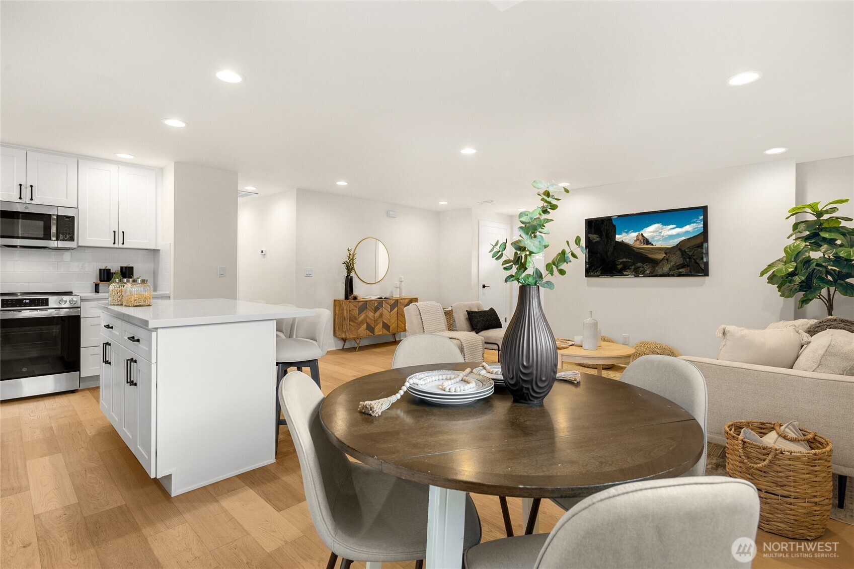 8708 NE 140th Street #A, Kirkland, WA 98034