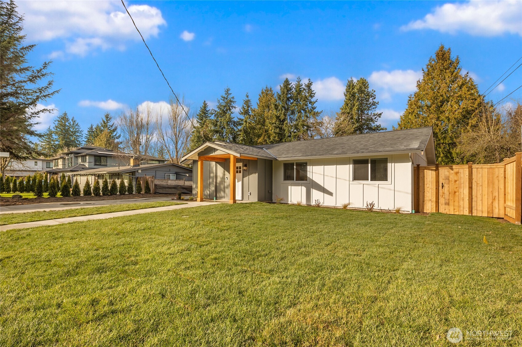 8708 NE 140th Street #A, Kirkland, WA 98034